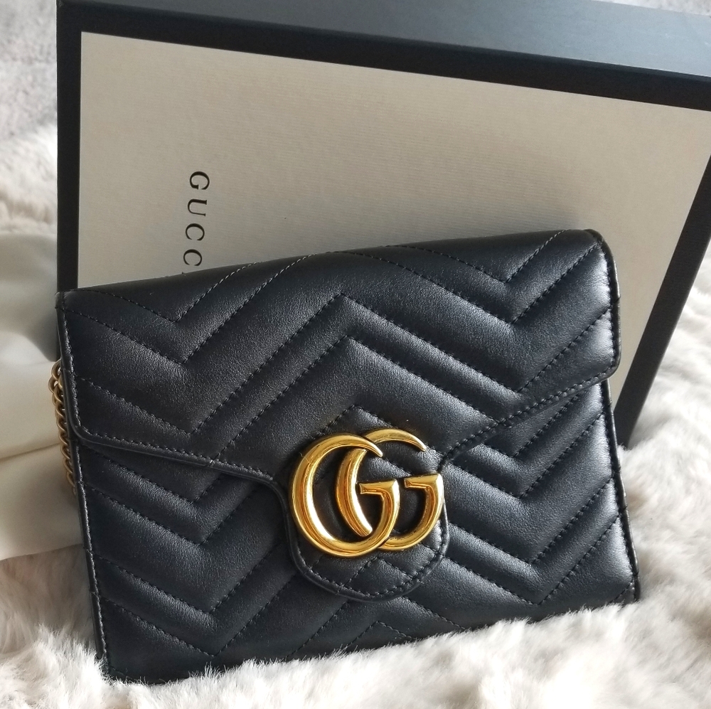 Gucci wallet on chain